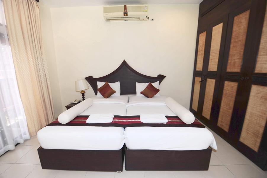 Napalai Pool Villa Resort Pattaya Exteriör bild