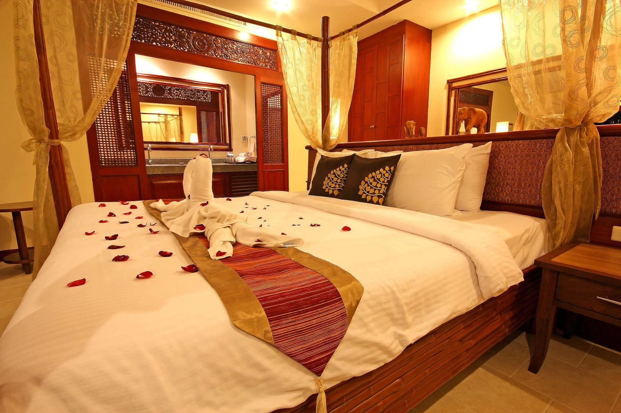Napalai Pool Villa Resort Pattaya Exteriör bild